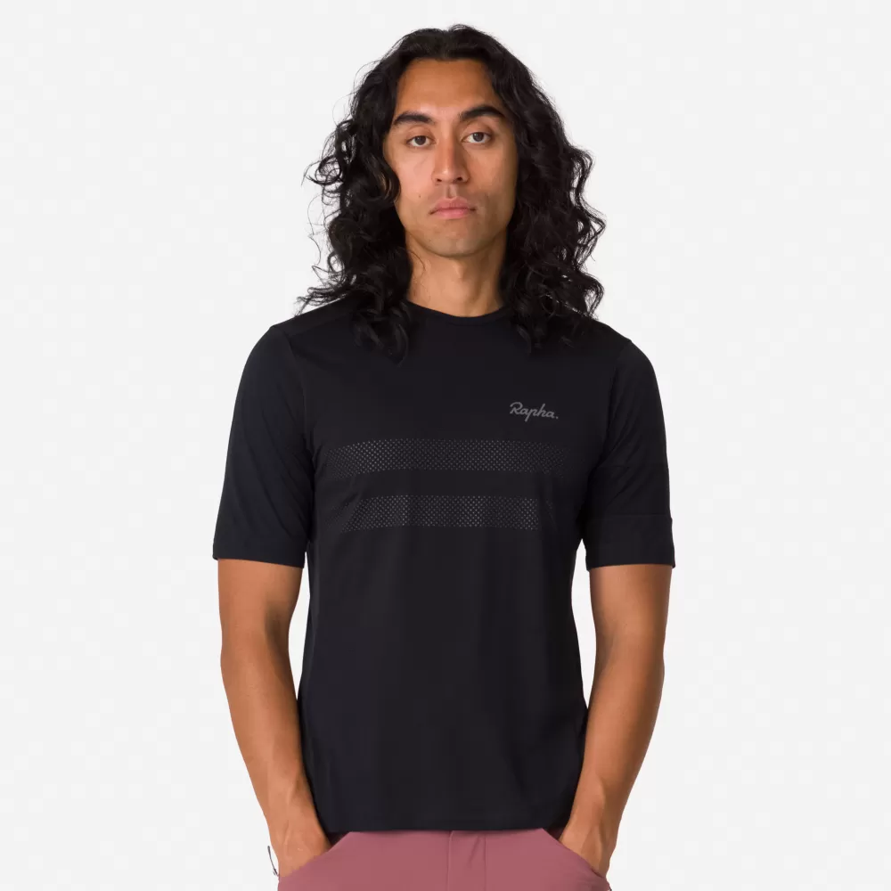 Discount Men'S Explore Technical T-Shirt Jacken & Oberteile